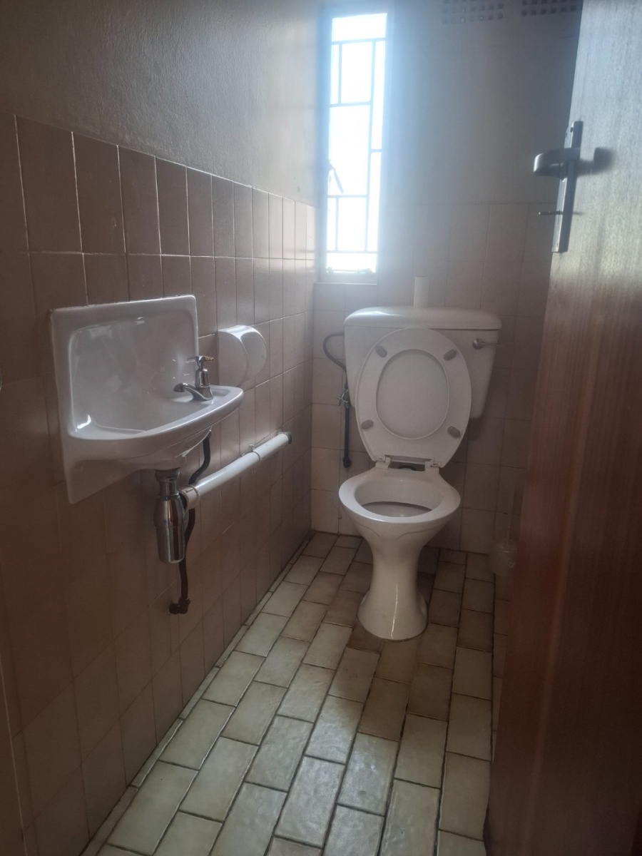 To Let 2 Bedroom Property for Rent in Kroonheuwel Free State